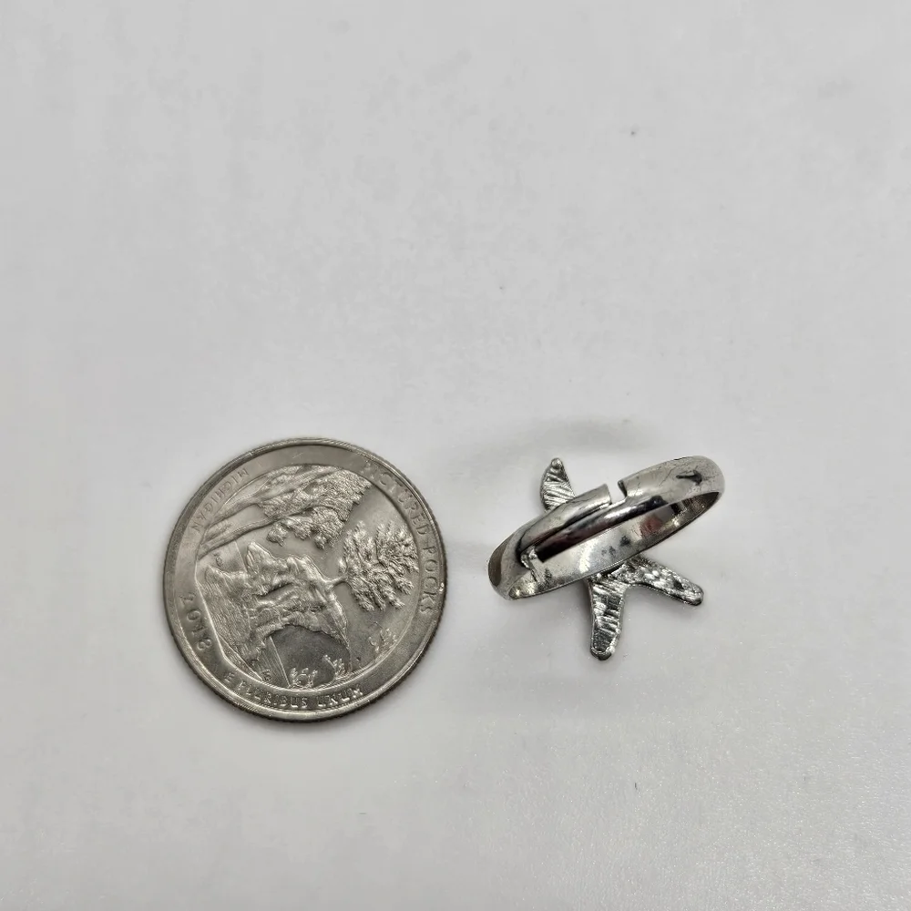silver tone adjustable rhinestone starfish ring